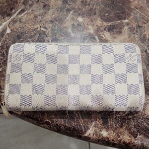 Louis Vuitton White and Gray Damier Azur Wallet